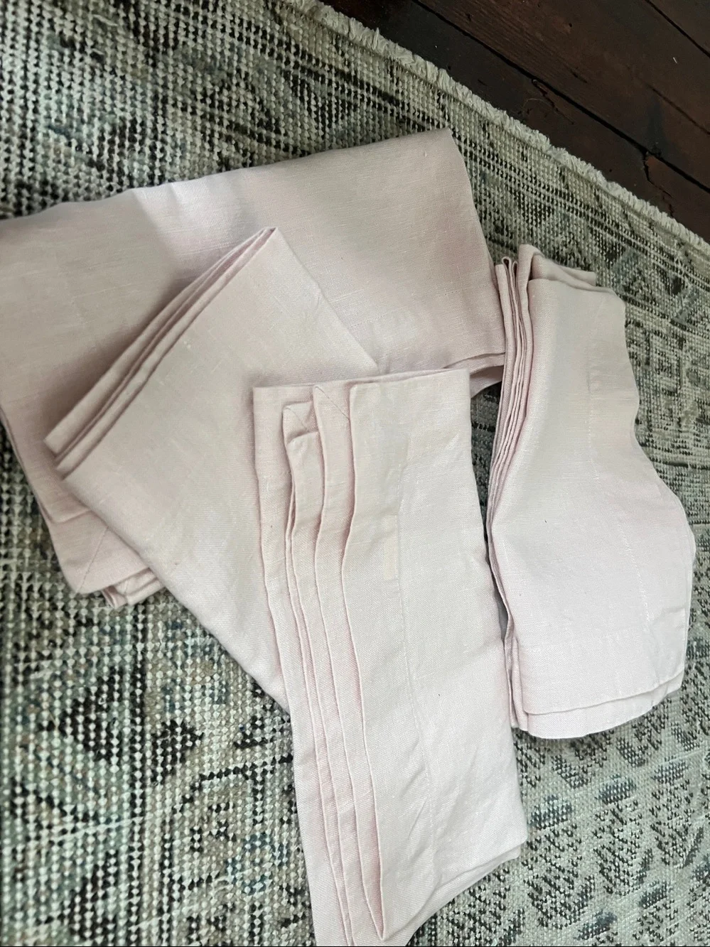 Pottery barn linen napkins pink lovely! 6  excellent